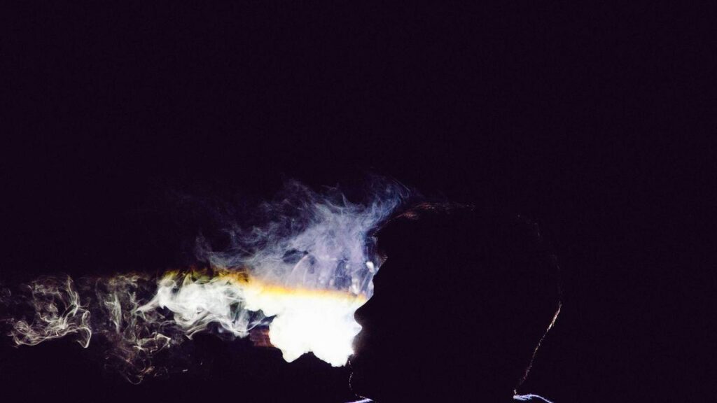 Ex-HSV-Profi Romeo Castelen: 18 Monate Gefängnis wegen Geldwäsche Ex-HSV-Profi Romeo Castelen: 18 Monate Gefängnis wegen Geldwäsche