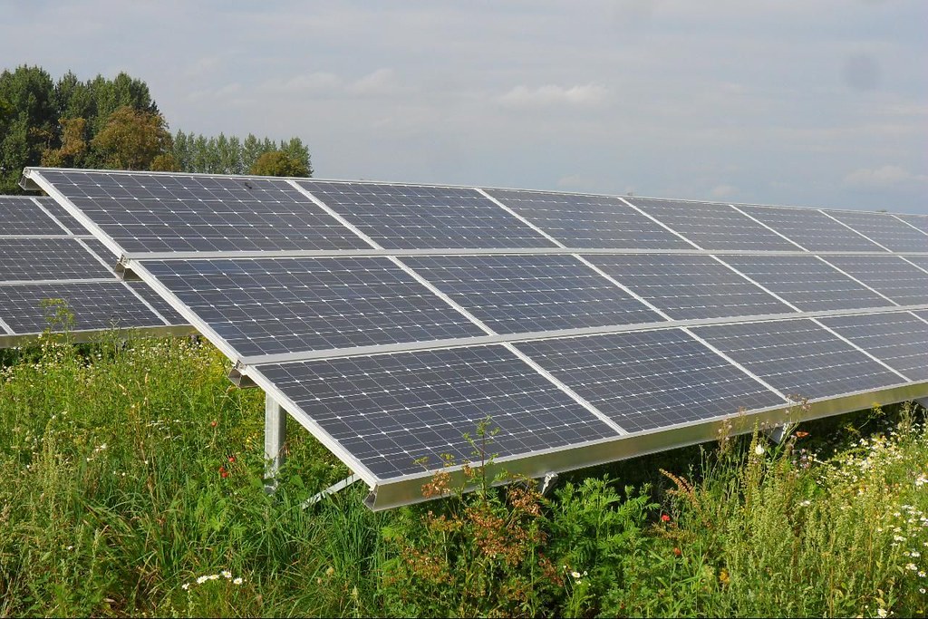 Weltrekord: JA Solar und Gold Stone Energy erreichen 28,2 Prozent Wirkungsgrad Weltrekord Rückkontakt-Solarzelle von JA Solar
