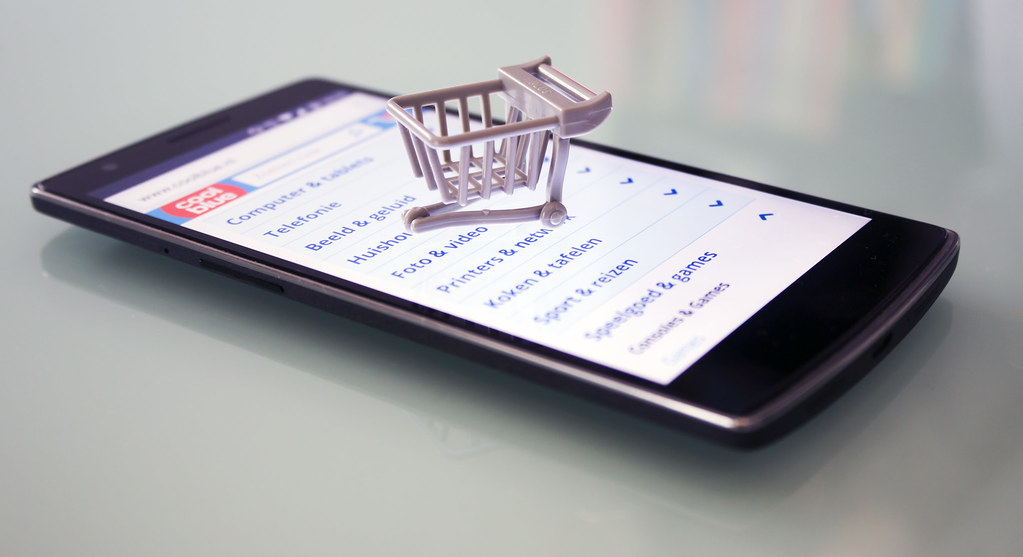 Neue Regeln für Raucher und Online-Shopper